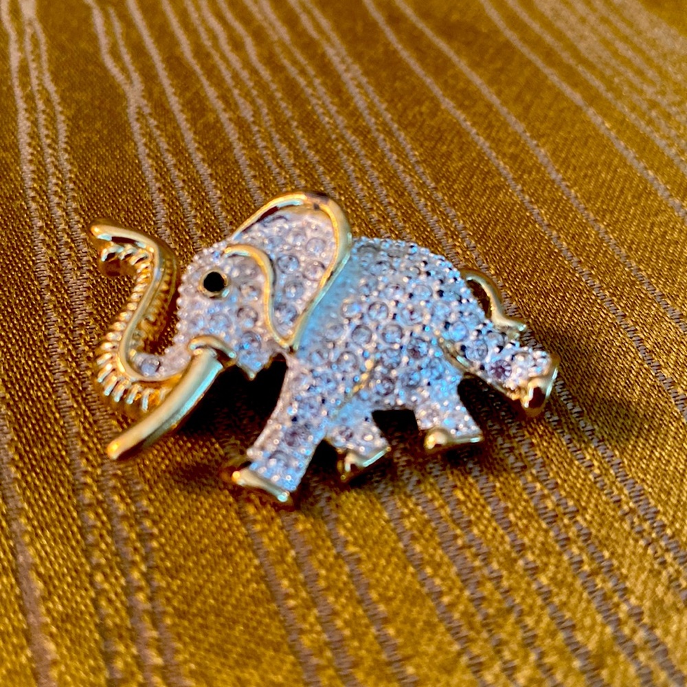 Sparkly Elephant Brooch with Pave Rhinestones in Goldtone Metal by ROMAN
